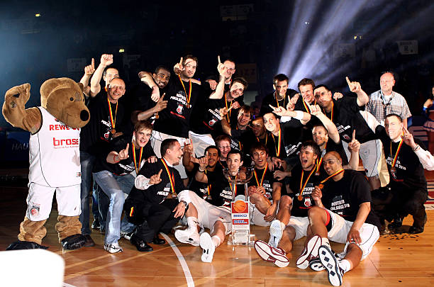 端的横向覆 端的横向覆