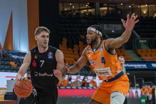 他们的果断 他们的果断