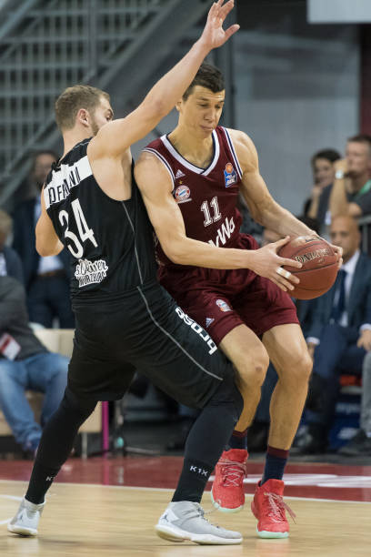 迅速化解了 迅速化解了